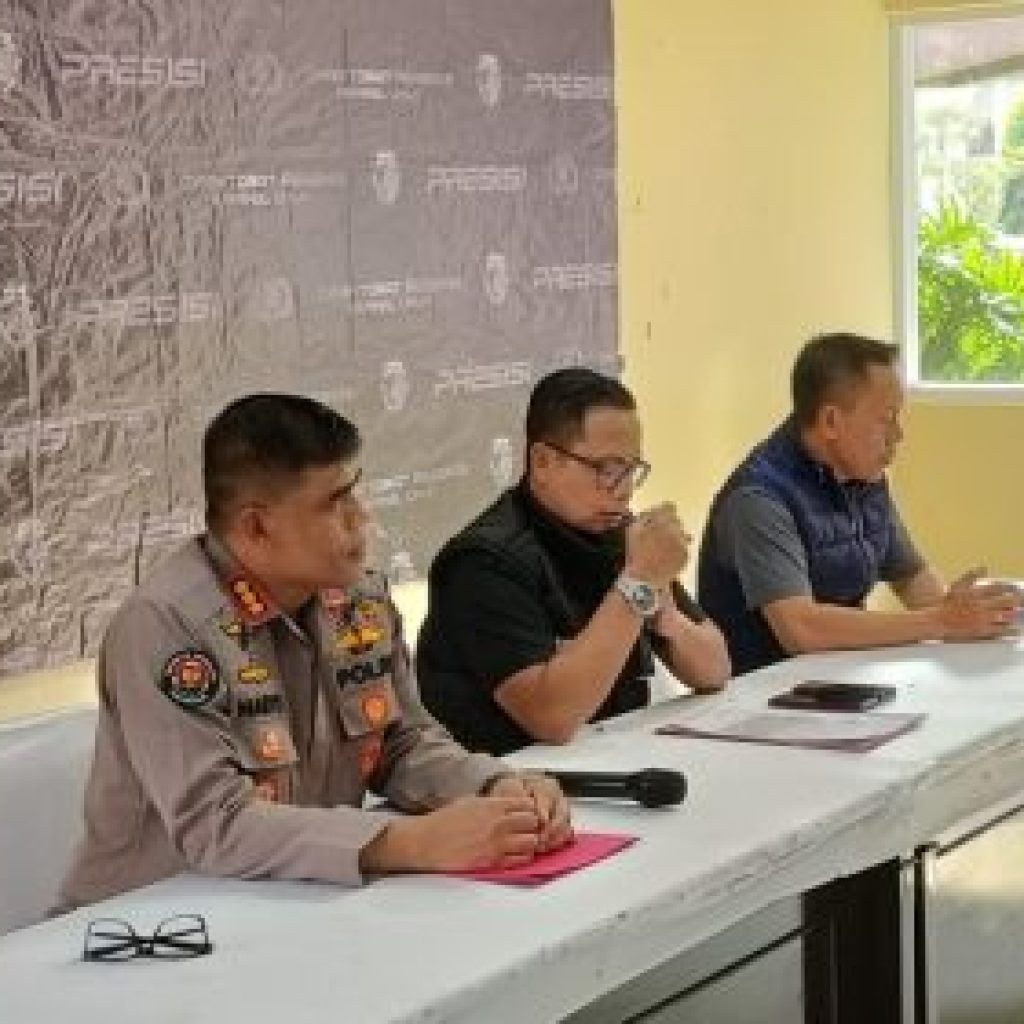 cf8f2f515fd779f5c17d8df57eac95bd4eb388afd1cc632365135e117c6fa1b4.0